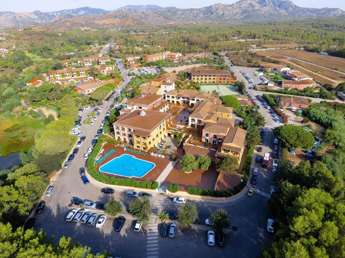 Nicolaus Club Torre Moresca Orosei Exteriör bild