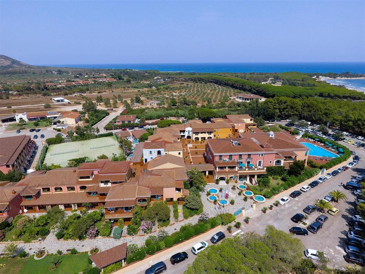 Nicolaus Club Torre Moresca Orosei Exteriör bild